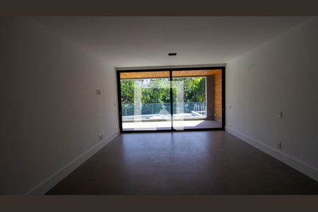 Suíte 1 de casa à venda com 5 quartos, 330m² em Barra da Tijuca, Rio de Janeiro