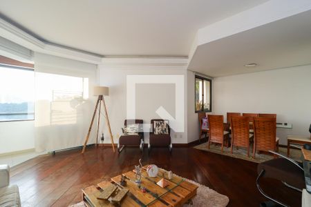 Sala de apartamento à venda com 3 quartos, 150m² em Vila Suzana, São Paulo