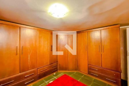 Banheiro / Closet de casa à venda com 3 quartos, 137m² em Água Rasa, São Paulo