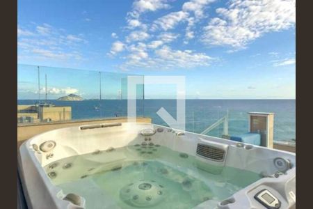 Apartamento à venda com 2 quartos, 144m² em Copacabana, Rio de Janeiro
