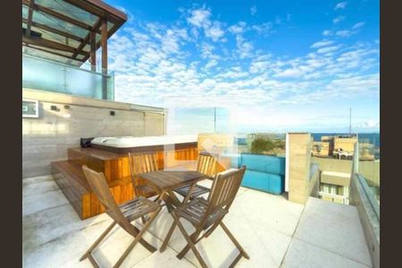 Apartamento à venda com 2 quartos, 144m² em Copacabana, Rio de Janeiro