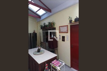 Quintal de casa à venda com 3 quartos, 264m² em Vila Carrão, São Paulo