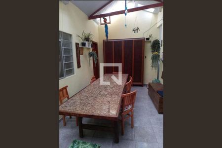 Quintal de casa à venda com 3 quartos, 264m² em Vila Carrão, São Paulo