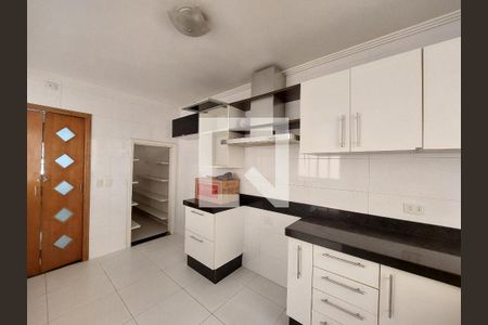 Cozinha de casa para alugar com 3 quartos, 170m² em Cidade Ademar, São Paulo
