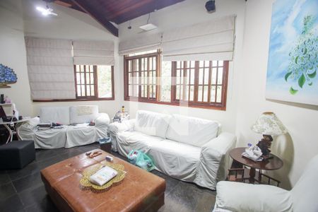 Sala de TV de casa de condomínio à venda com 6 quartos, 439m² em Jacarepaguá, Rio de Janeiro
