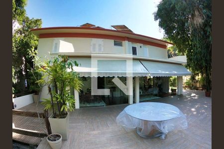 Casa à venda com 4 quartos, 500m² em Cosme Velho, Rio de Janeiro