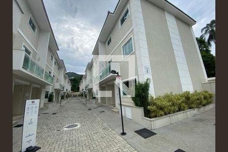 Casa à venda com 3 quartos, 156m² em Taquara, Rio de Janeiro