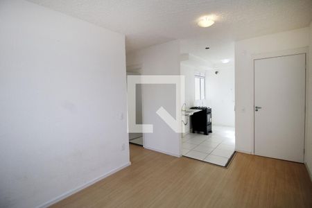 Sala de apartamento para alugar com 2 quartos, 54m² em Brás de Pina, Rio de Janeiro