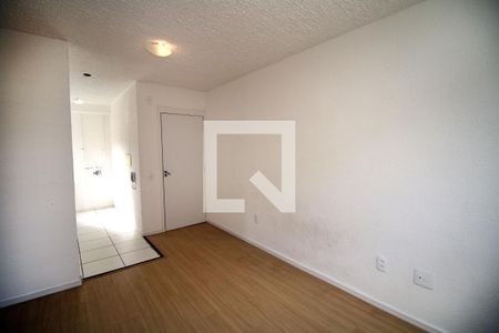 Sala de apartamento para alugar com 2 quartos, 54m² em Brás de Pina, Rio de Janeiro