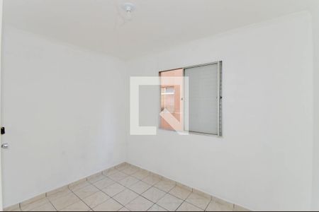 Quarto 1 de apartamento à venda com 2 quartos, 48m² em Jardim Cocaia, Guarulhos