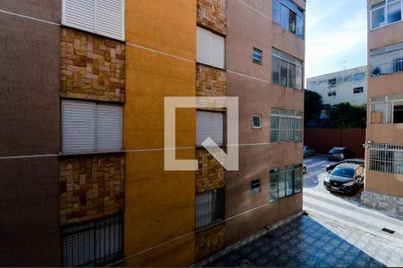 Vista Quarto 1 de apartamento à venda com 2 quartos, 48m² em Jardim Cocaia, Guarulhos