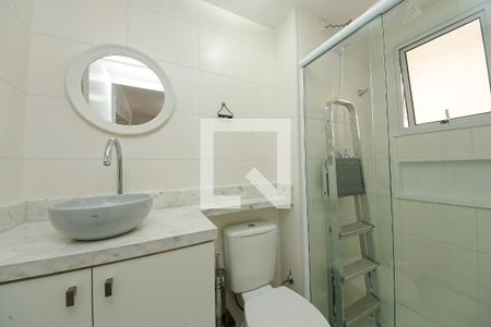 Banheiro de apartamento à venda com 1 quarto, 33m² em Vila Ema, São Paulo