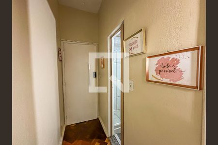 Corredor de apartamento para alugar com 1 quarto, 32m² em Lapa, Rio de Janeiro