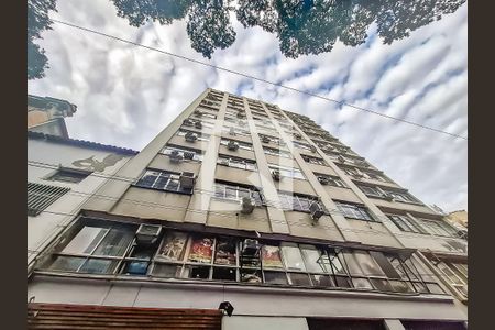Fachada de apartamento para alugar com 1 quarto, 32m² em Lapa, Rio de Janeiro