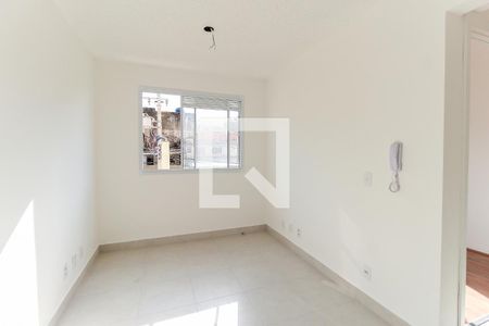 Apartamento para alugar em Vila Carmosina