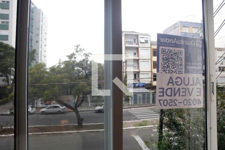 Plaquinha de apartamento à venda com 3 quartos, 155m² em Farroupilha, Porto Alegre