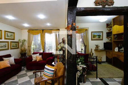 Sala de casa à venda com 4 quartos, 340m² em Barroca, Belo Horizonte