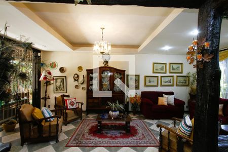 Sala de casa à venda com 4 quartos, 340m² em Barroca, Belo Horizonte