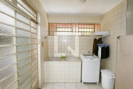 Área de Serviço de casa à venda com 4 quartos, 340m² em Barroca, Belo Horizonte