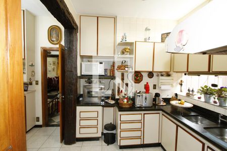 Cozinha de casa à venda com 4 quartos, 340m² em Barroca, Belo Horizonte