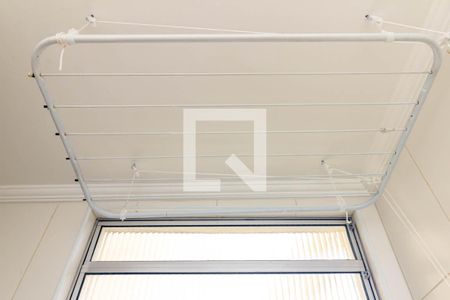 Banheiro de kitnet/studio para alugar com 1 quarto, 26m² em Higienópolis, São Paulo