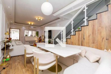 Sala de casa à venda com 3 quartos, 210m² em Vila Carrão, São Paulo