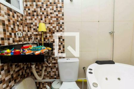 Banheiro da Suíte 2 de casa à venda com 3 quartos, 210m² em Vila Carrão, São Paulo