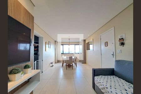 Sala de apartamento à venda com 3 quartos, 80m² em Prado, Belo Horizonte