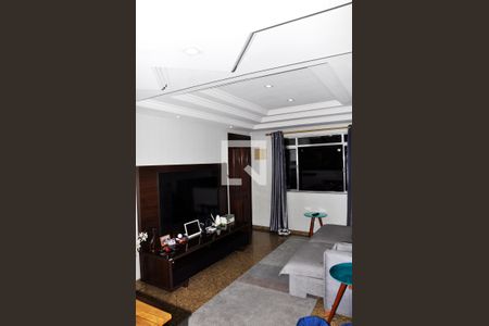 Sala de casa à venda com 3 quartos, 140m² em Moinho Velho, São Paulo