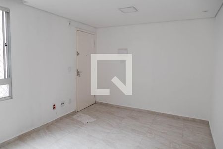 Sala de apartamento para alugar com 2 quartos, 42m² em Jardim Ansalca, Guarulhos