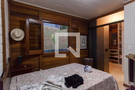 Suíte de casa de condomínio para alugar com 4 quartos, 175m² em Canto das Águas, Rio Acima