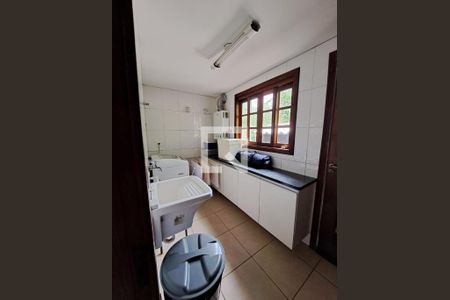 Área de Serviço de casa de condomínio para alugar com 4 quartos, 175m² em Canto das Águas, Rio Acima