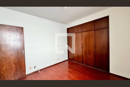 Quarto de apartamento à venda com 3 quartos, 95m² em Santa Lúcia, Belo Horizonte