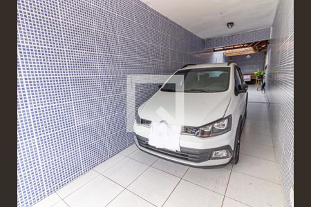 Garagem e Quintal de casa à venda com 3 quartos, 162m² em Vila Diva (zona Leste), São Paulo