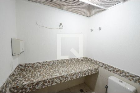 Banheiro 3 de casa para alugar com 8 quartos, 330m² em Grajaú, Rio de Janeiro
