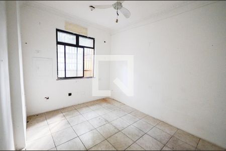 Quarto 1 de casa à venda com 8 quartos, 330m² em Grajaú, Rio de Janeiro