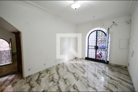 Sala 2 de casa à venda com 8 quartos, 330m² em Grajaú, Rio de Janeiro
