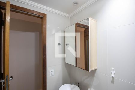 Banheiro de apartamento para alugar com 2 quartos, 52m² em Vila Guilherme, São Paulo