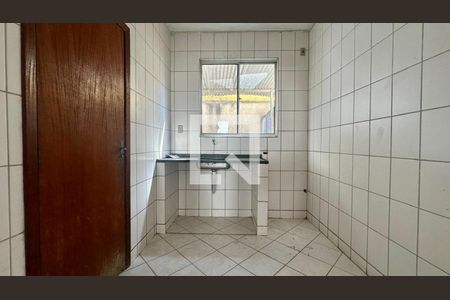 Cozinha  de casa à venda com 2 quartos, 50m² em Fonte Grande, Contagem