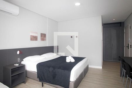 Studio - Sala / QuartoStudio - Sala / Quarto / Cozinha de kitnet/studio para alugar com 1 quarto, 28m² em Centro Histórico, Porto Alegre