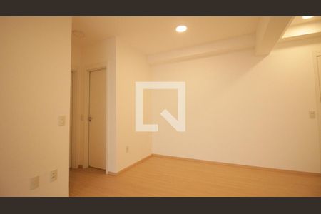 Sala/Cozinha de apartamento para alugar com 2 quartos, 63m² em Vila Independencia, São Paulo