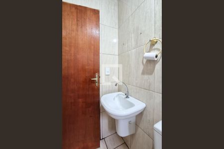 Banheiro Social de casa para alugar com 1 quarto, 80m² em Vila Alcantara, São Bernardo do Campo
