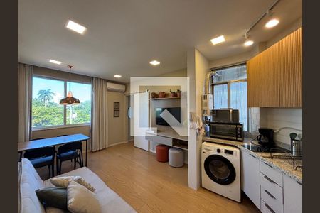 Sala de apartamento à venda com 1 quarto, 33m² em Leblon, Rio de Janeiro