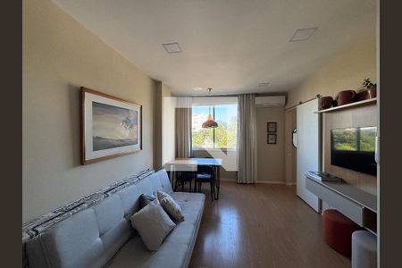 Sala de apartamento à venda com 1 quarto, 33m² em Leblon, Rio de Janeiro