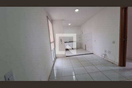 Sala/Cozinha de apartamento para alugar com 2 quartos, 40m² em Parque Santa Rosa, Suzano