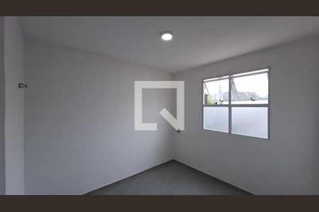 Quarto 1 de apartamento para alugar com 2 quartos, 40m² em Parque Santa Rosa, Suzano