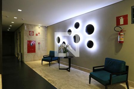 Hall de apartamento à venda com 2 quartos, 100m² em Funcionários, Belo Horizonte