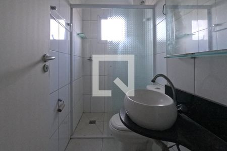 Banheiro de apartamento para alugar com 2 quartos, 78m² em Ponta da Praia, Santos