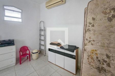 Quarto de Serviço de apartamento para alugar com 2 quartos, 140m² em Tortuga, Guarujá