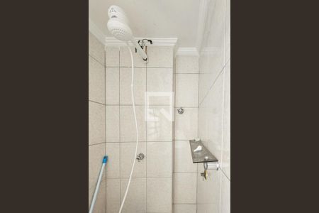 Banheiro de Serviço de apartamento para alugar com 2 quartos, 140m² em Tortuga, Guarujá